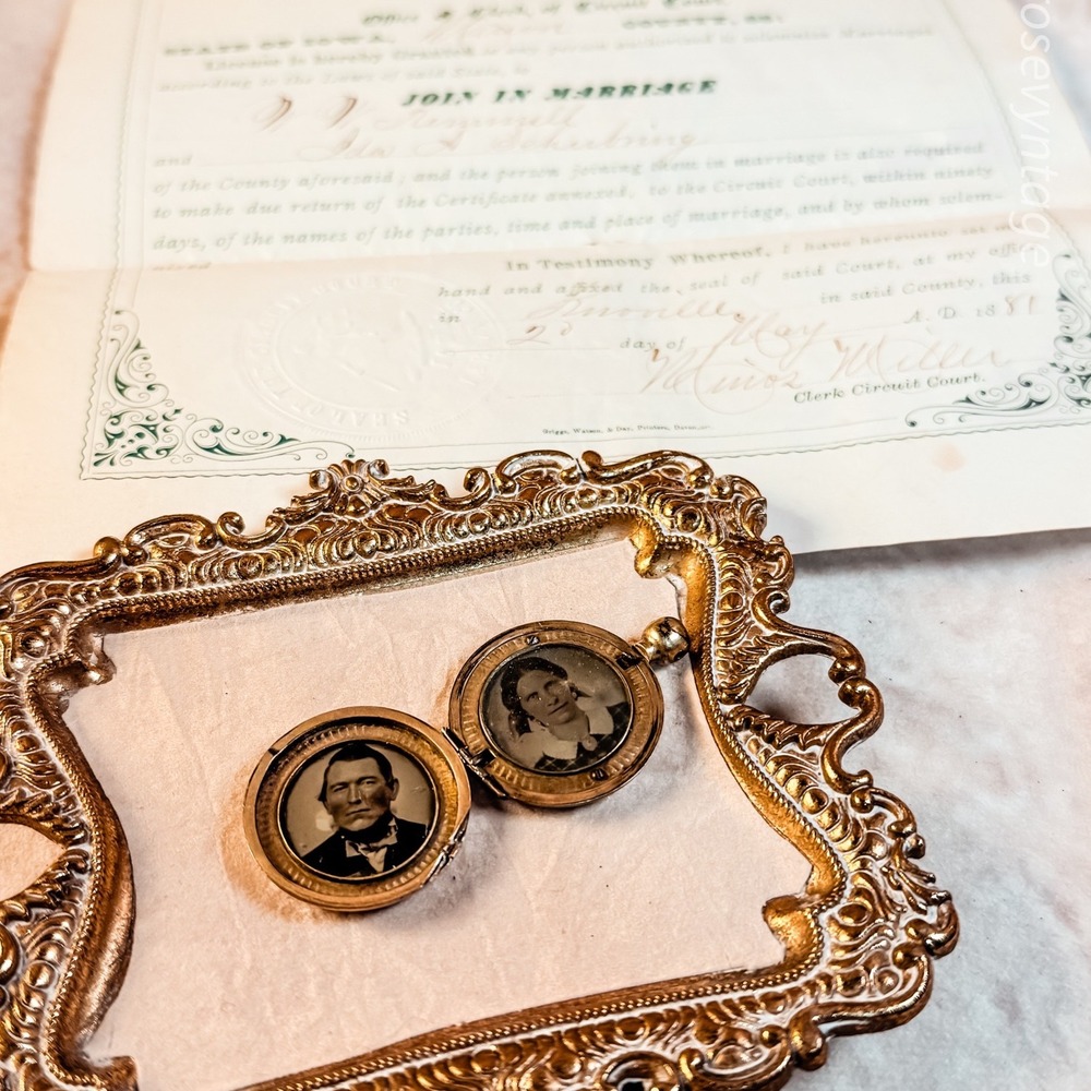 Antique Gold Filled Daguerreotype Locket